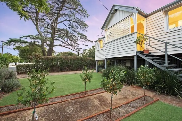 65 West Street, Newtown QLD 4350