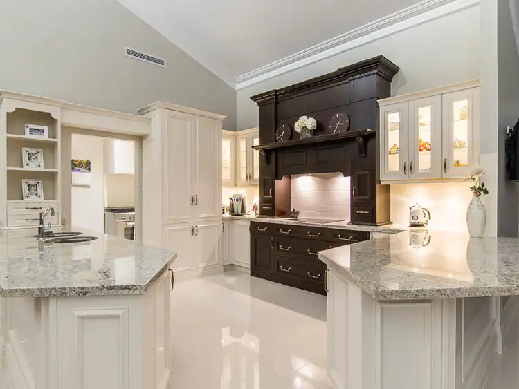 Seventh view of Homely house listing, 6 Fontano Road, Wattle Grove WA 6107