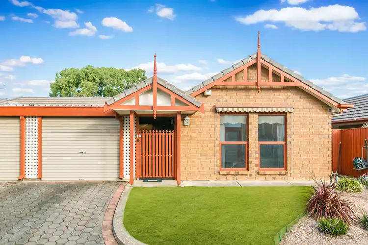 2/19 Peppertree Grove, Oaklands Park SA 5046