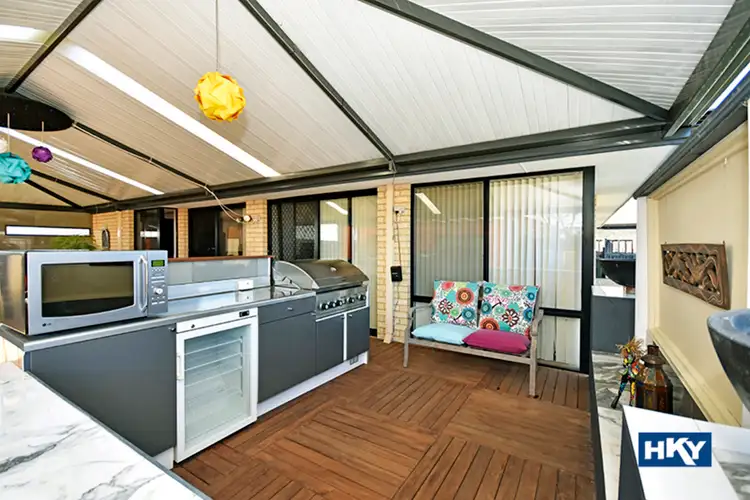 Seventh view of Homely house listing, 15 Roma Vista, Ellenbrook WA 6069