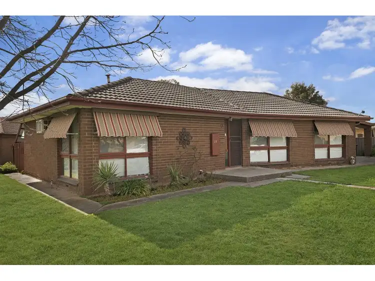 27 Stamford Street, Epsom VIC 3551