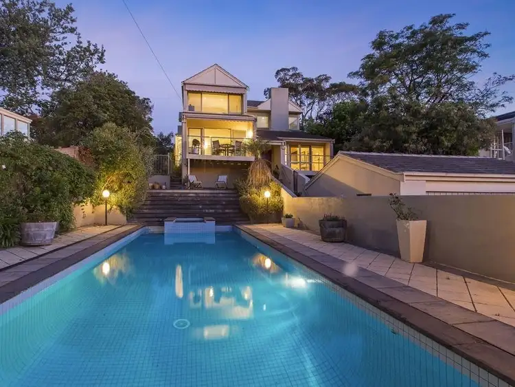 8 Bay Avenue, Mount Eliza VIC 3930