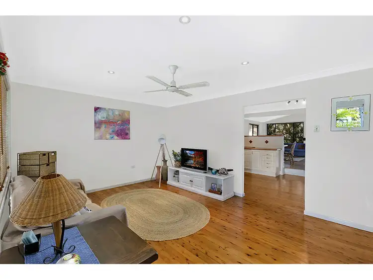 Fifth view of Homely house listing, 8 Crosby Crescent, Killarney Vale NSW 2261