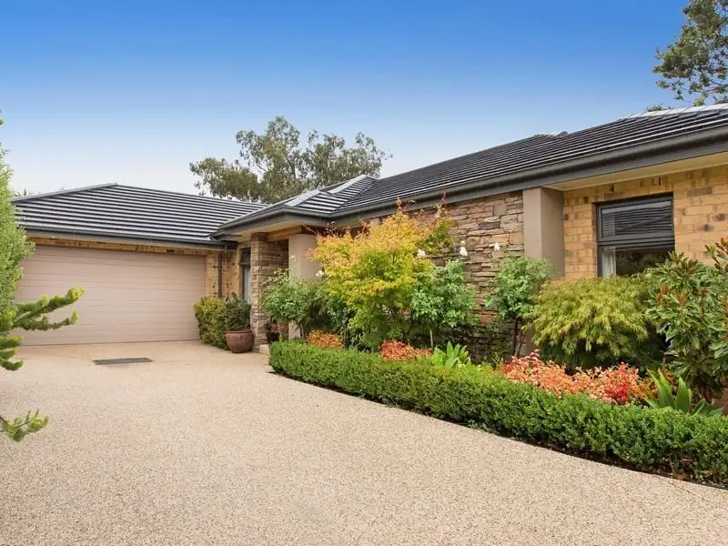 Main view of Homely unit listing, 2/18 Green Island Avenue, Mount Martha VIC 3934