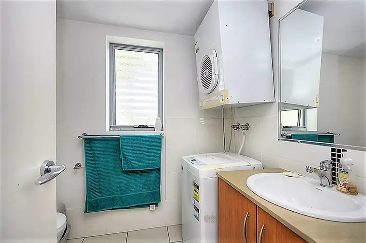 Sixth view of Homely unit listing, 1/7 Phillip Street, Labrador QLD 4215