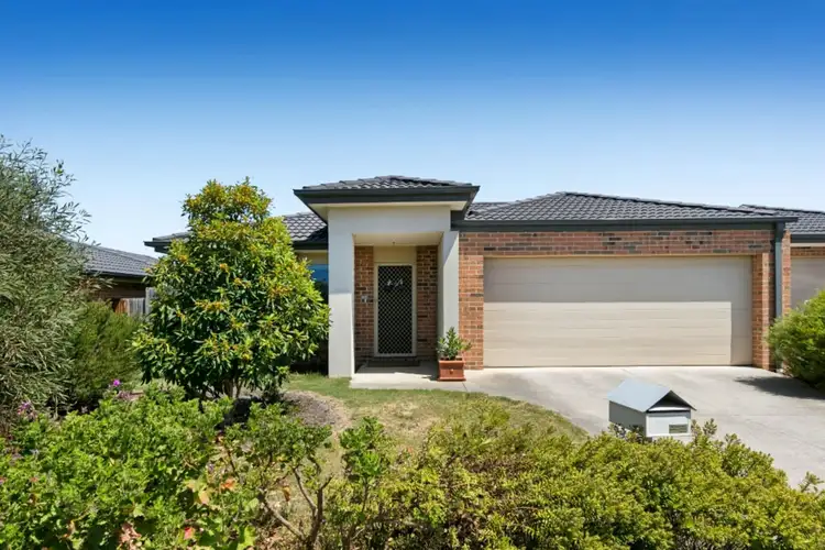 11 Meadow Crest Circuit, Mount Martha VIC 3934