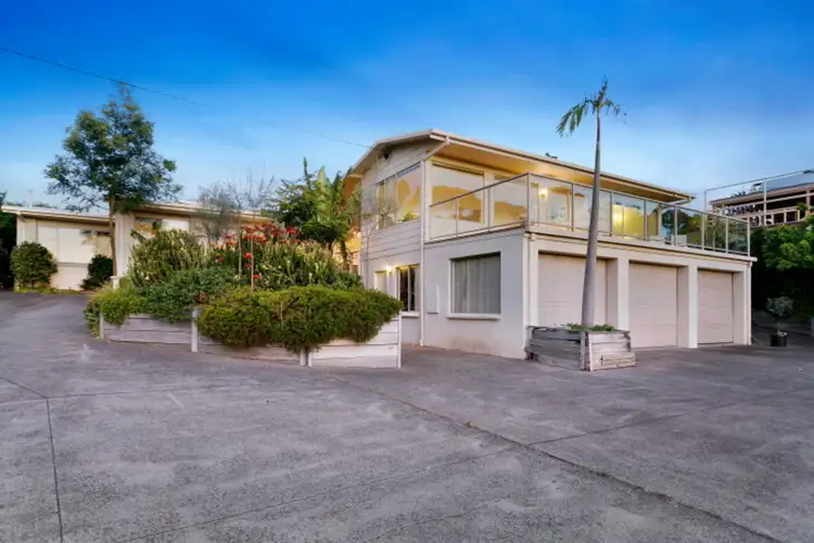 35 Volitans Avenue, Mount Eliza VIC 3975