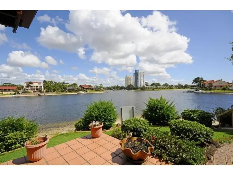 8/22 Aquila Court, Mermaid Waters QLD 4218