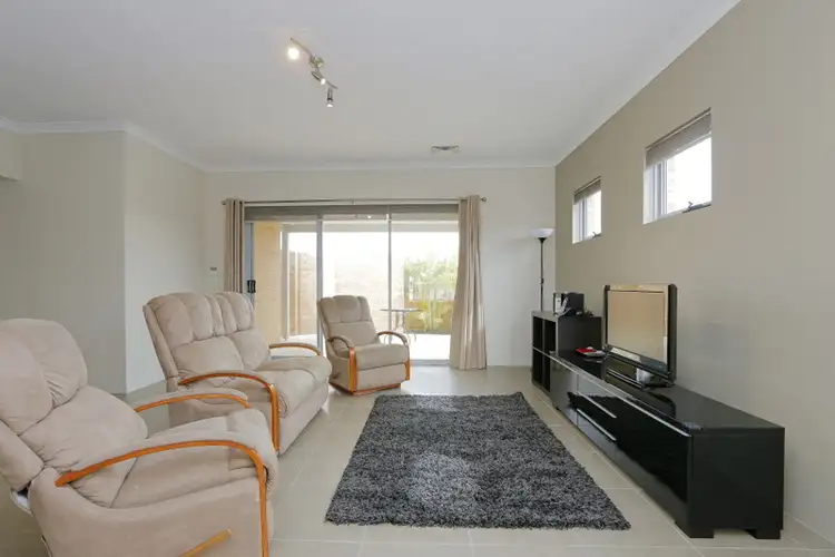 7/18 Flynn Street, Canning Vale WA 6155