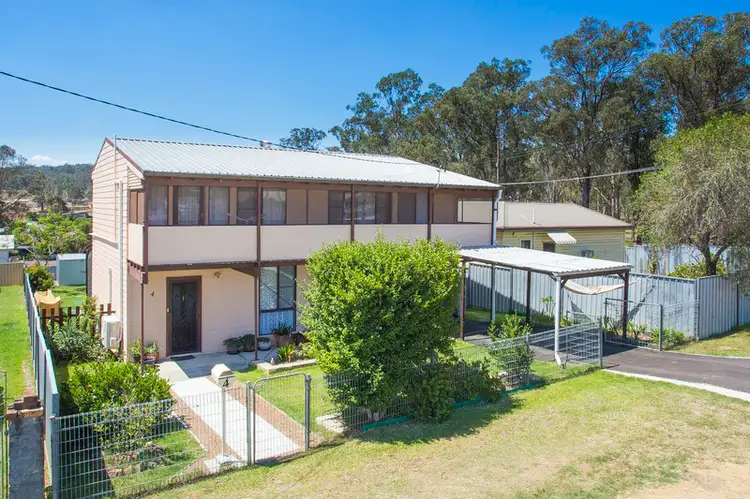 4 Wollombi Road, Millfield NSW 2325