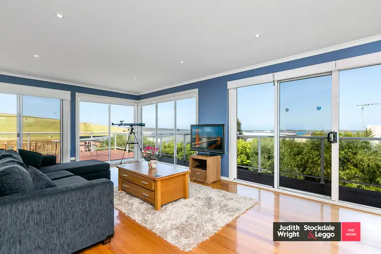 19 Halcyon Avenue, San Remo VIC 3925