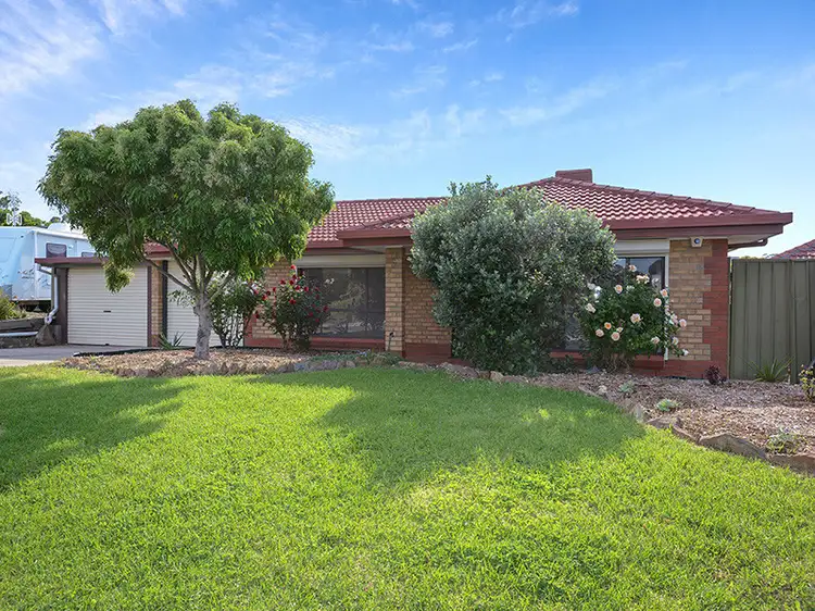 5 Dorita Court, Woodcroft SA 5162