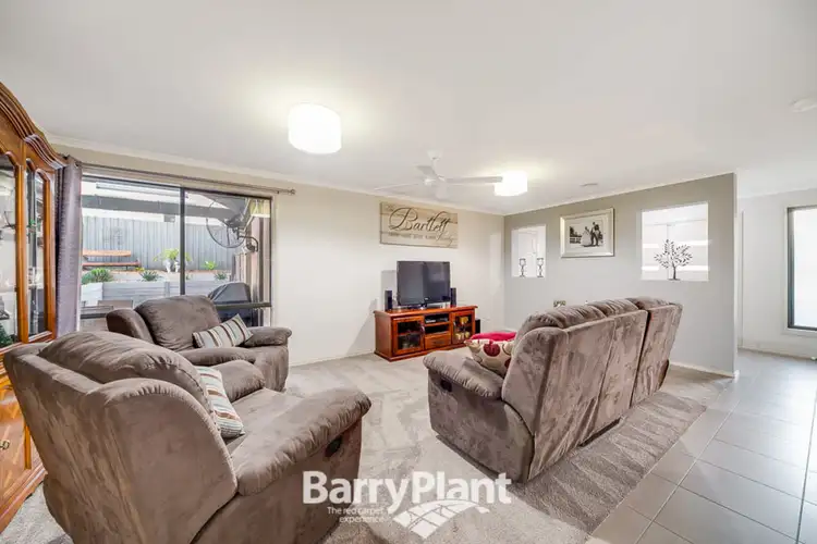 Fifth view of Homely house listing, 1 Royanne Close, Bunyip VIC 3815