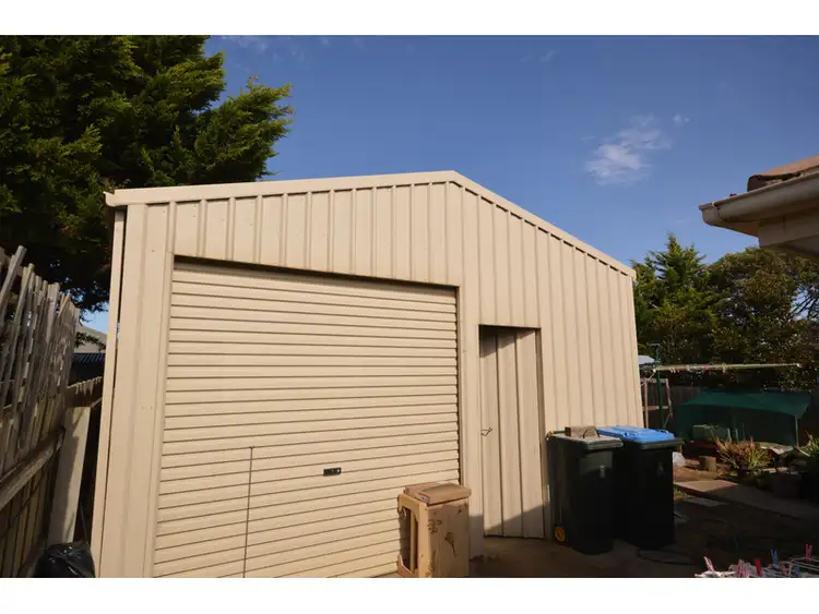 Fifth view of Homely house listing, 32 Tigris Cl, Werribee VIC 3030