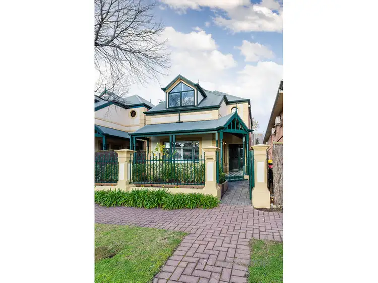 21A Sixth Avenue, St Peters SA 5069