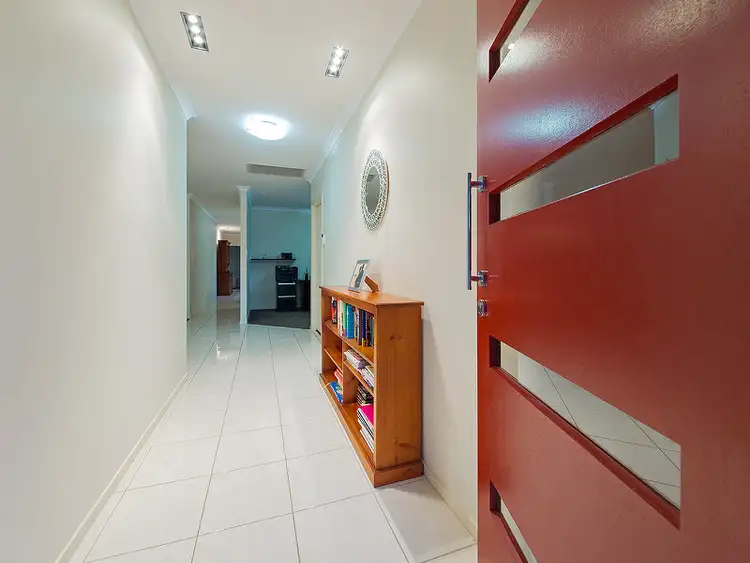 Second view of Homely house listing, 8 McMullan Close, Gumdale QLD 4154