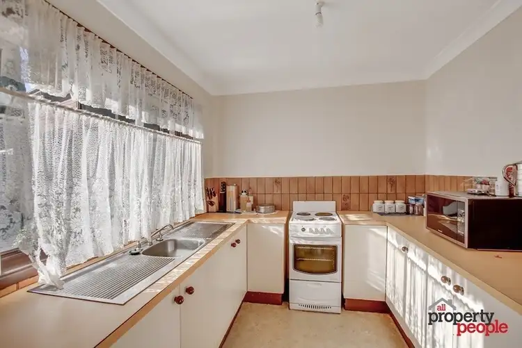 Third view of Homely villa listing, 16/224 Harrow Road, Glenfield NSW 2167