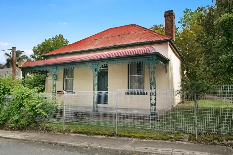 3 Ledsam Street, Maitland NSW 2320