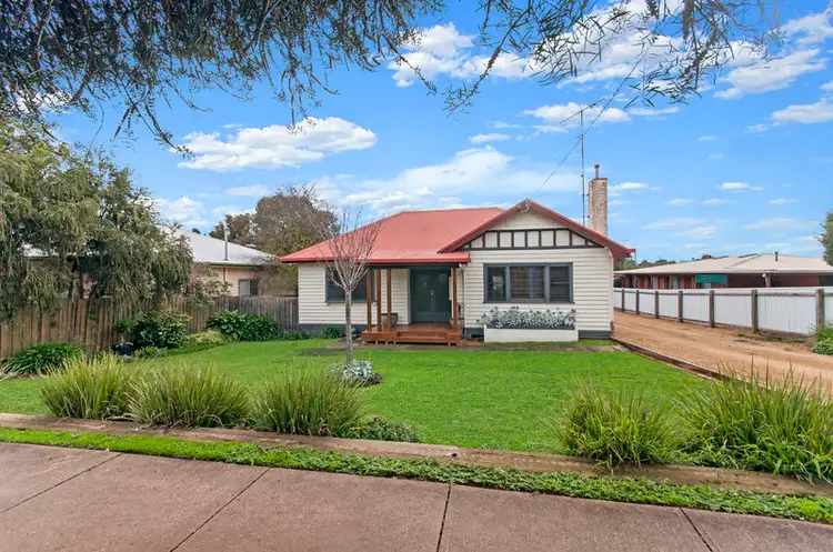 11 Fyfe Street, Hamilton VIC 3300