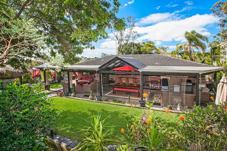 Second view of Homely house listing, 5 Aird Court, Highland Park QLD 4211