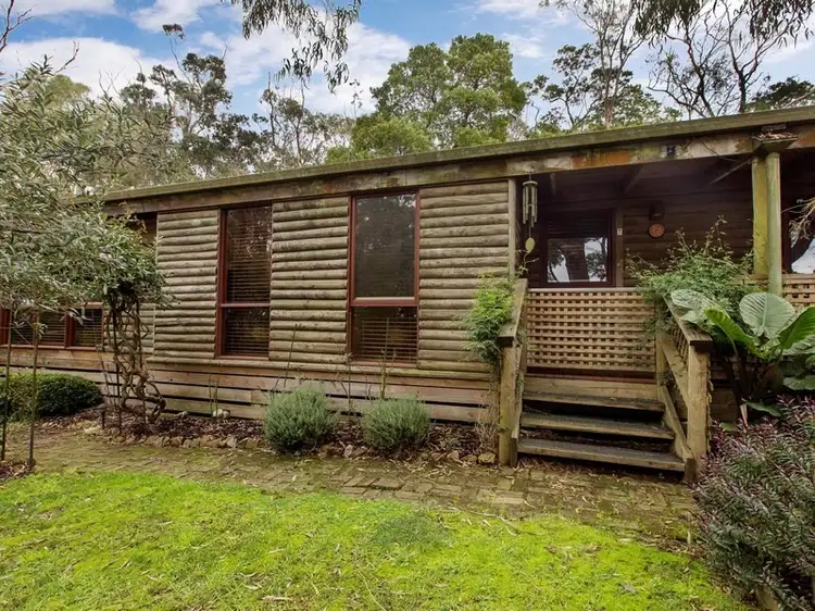 8 Steane Avenue, Arthurs Seat VIC 3936
