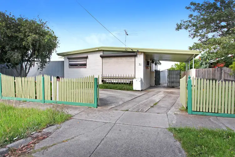8 Maloney Street, Sunshine West VIC 3020