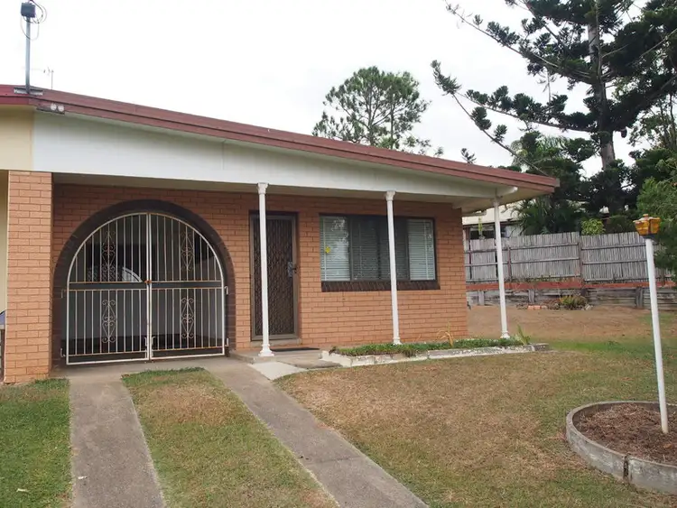 Main view of Homely unit listing, 2/27 Capricorn Crescent, Norman Gardens QLD 4701