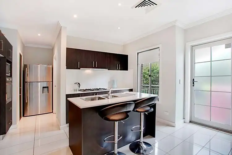 2/4 Barron Field Drive, Glenmore Park NSW 2745