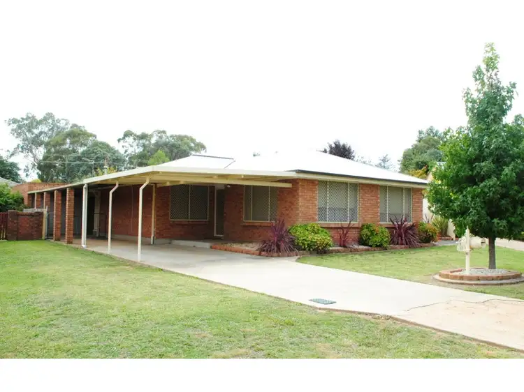 10 Maxime Place, Orange NSW 2800