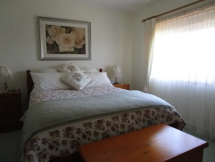 Fifth view of Homely house listing, 5 Maneroo Place, Cooma NSW 2630