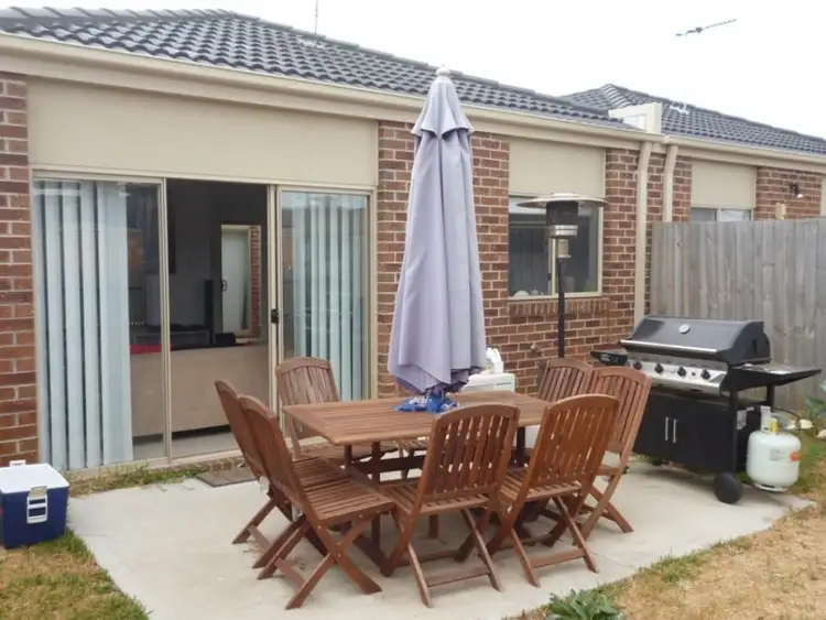 Second view of Homely house listing, 2/14 Starflower Avenue, Truganina VIC 3029