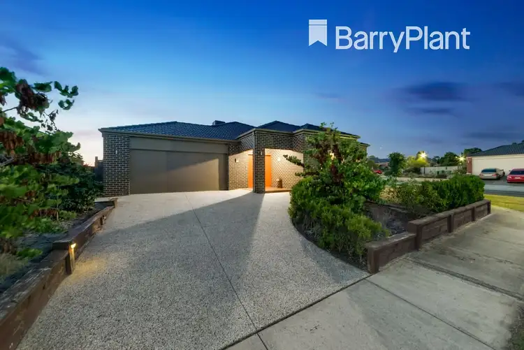 21 Winneke Way, Pakenham VIC 3810