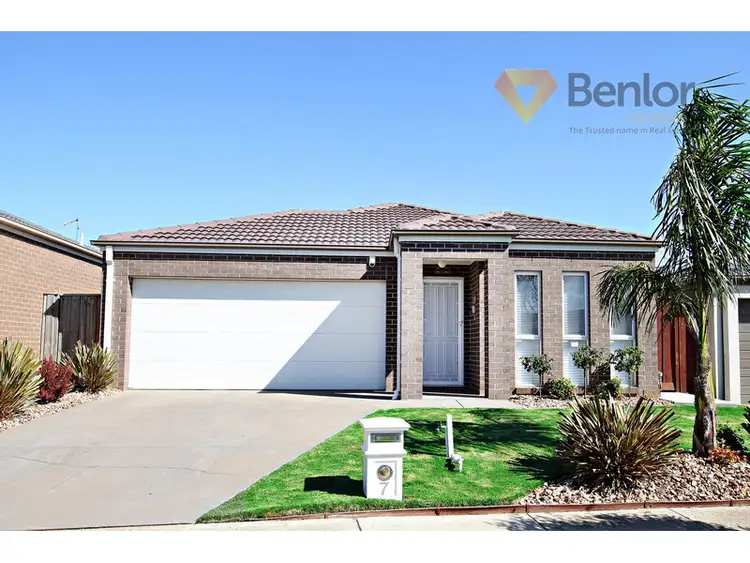 7 Noah Way, Tarneit VIC 3029
