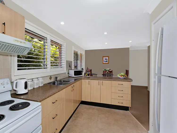 Fourth view of Homely villa listing, 1/16 Fraser Road, Long Jetty NSW 2261