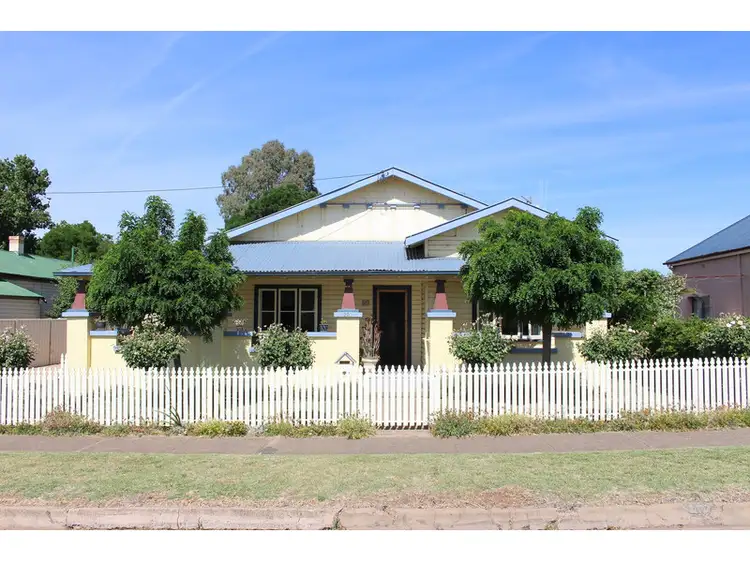 20 Battye Street, Forbes NSW 2871