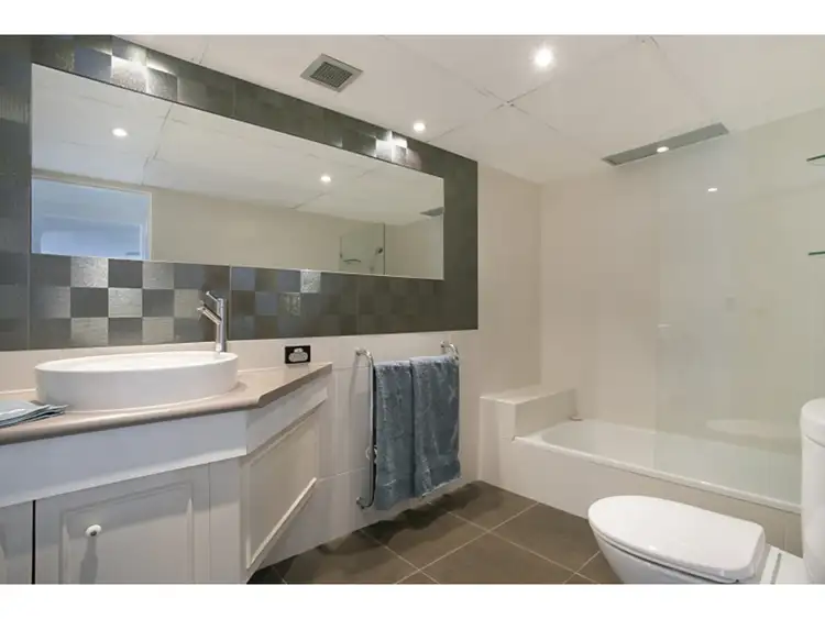 Fifth view of Homely apartment listing, 33/20 Commodore Drive, Paradise Waters QLD 4217