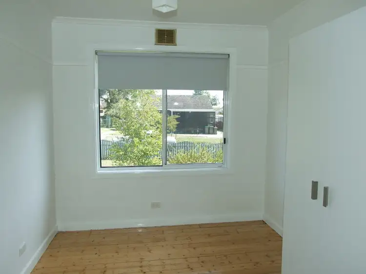 Fifth view of Homely house listing, 33 Kent Street, Moe VIC 3825