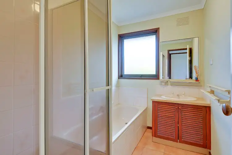 Fifth view of Homely unit listing, 4/1-3 Farren Close, Traralgon VIC 3844