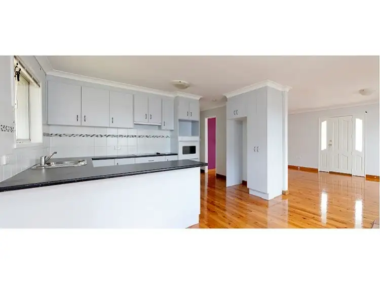 34 Cortess Street, Kearneys Spring QLD 4350