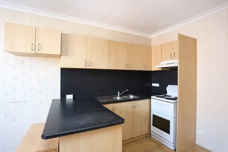 Fourth view of Homely unit listing, 4/26 HAMPSHIRE Road, Sunshine VIC 3020