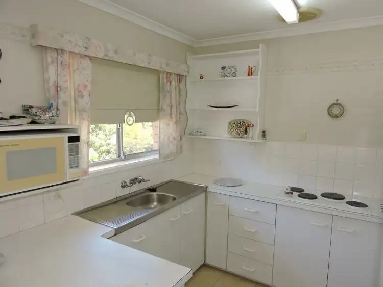Sixth view of Homely house listing, 10 Parkview Court, Southport QLD 4215