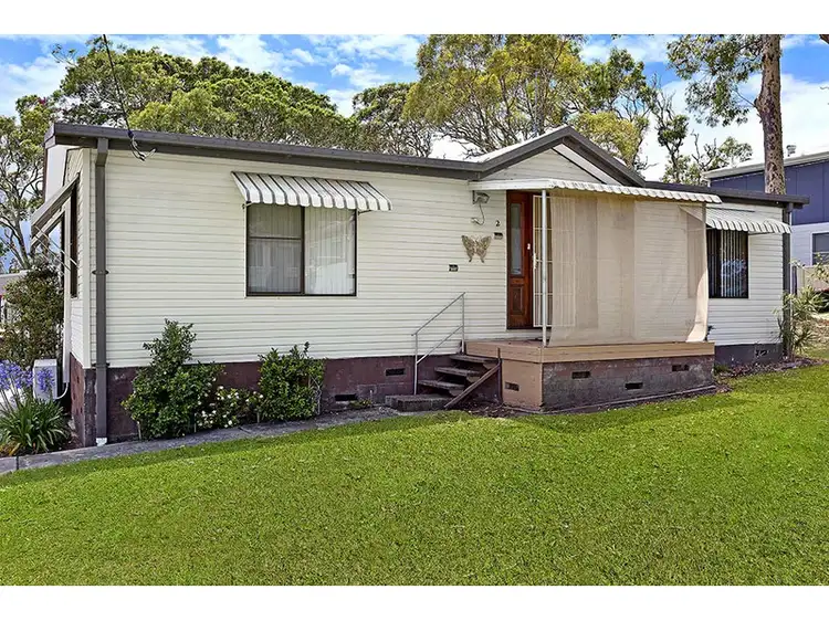 2 March Street, Tuggerawong NSW 2259