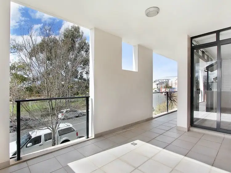 102/26 Parkside Crescent, Campbelltown NSW 2560