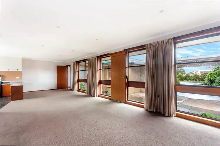 Second view of Homely house listing, 8 McDonald Avenue, Hamilton VIC 3300