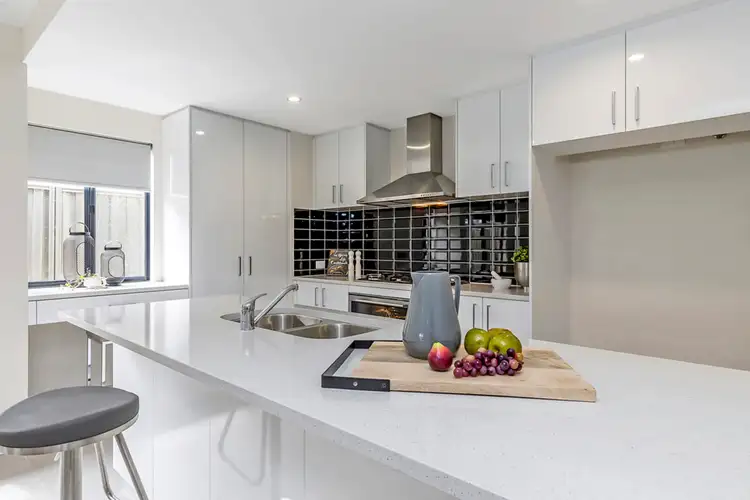 8 Suttor Street, Brabham WA 6055