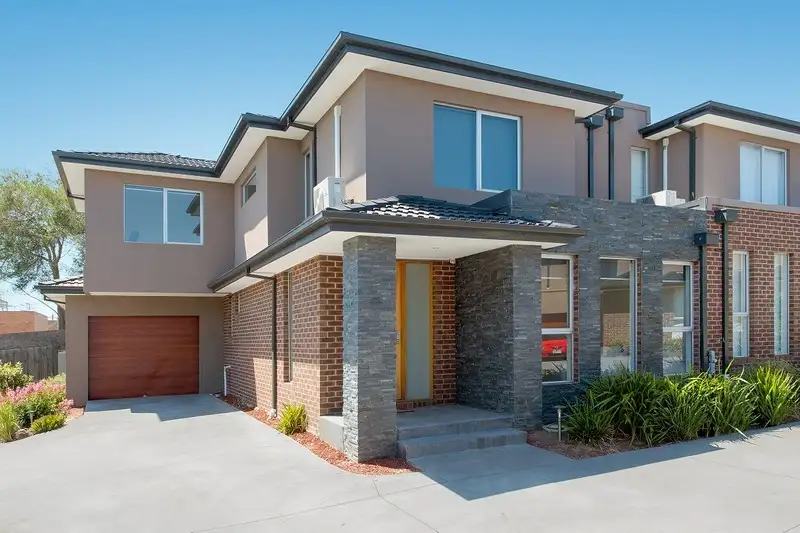 Main view of Homely townhouse listing, 4/231 Dorking Road, Box Hill North VIC 3129