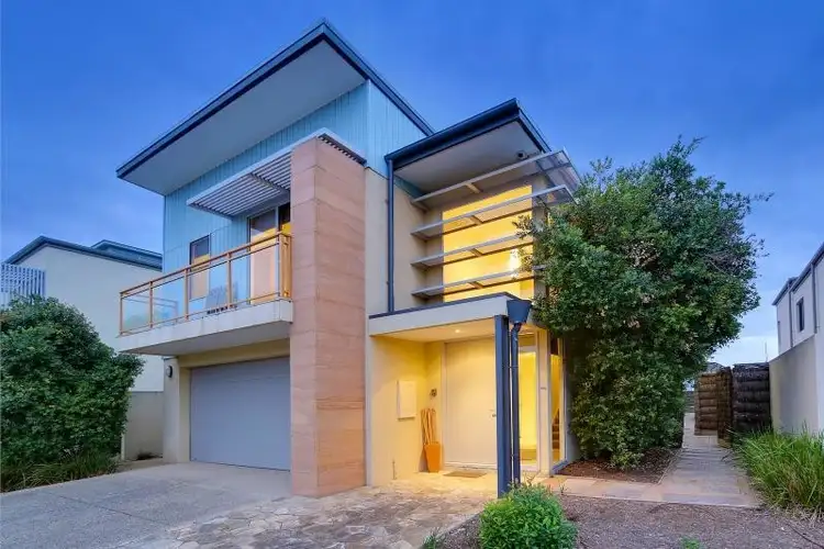 5 Seaspray Close, Safety Beach VIC 3936