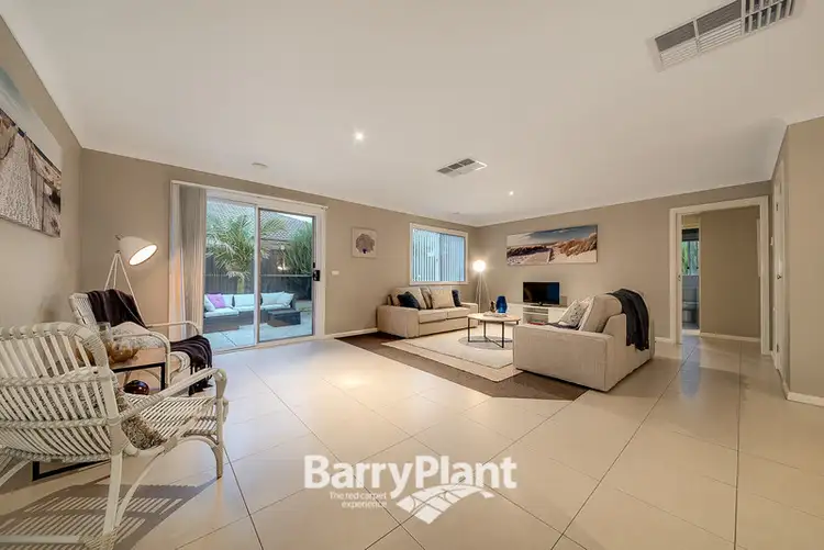 Fifth view of Homely house listing, 18 Lucerne Circuit, Pakenham VIC 3810