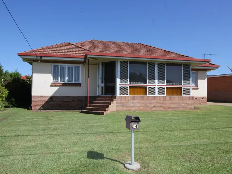 54 Nimmo Street, North Booval QLD 4304