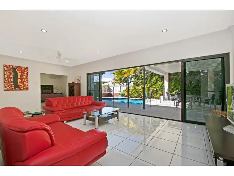 2 Corfu Street, Parrearra QLD 4575